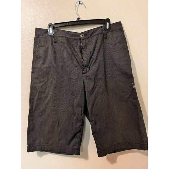 Men's Van's Off The Wall Pinstriped Shorts Size 32 [EXCELLENT] - Picture 1 of 3